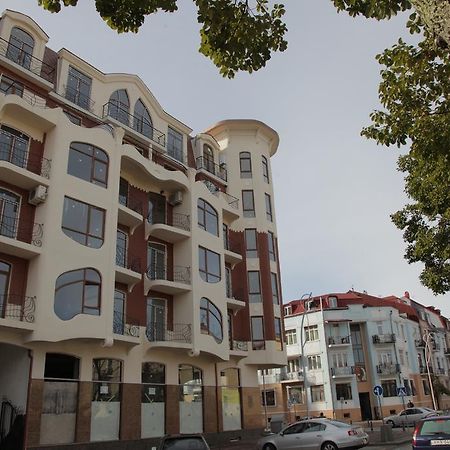 Apartment With Summer Terrace Batumi Phòng bức ảnh
