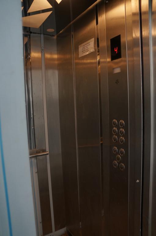 Apartment With Summer Terrace Batumi Phòng bức ảnh