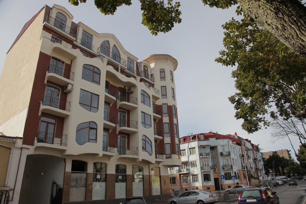 Apartment With Summer Terrace Batumi Phòng bức ảnh